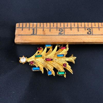 .172. Massive Unmarked Brooch Lot