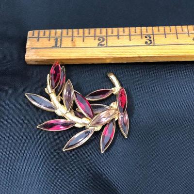 .172. Massive Unmarked Brooch Lot