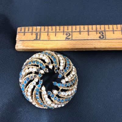 .172. Massive Unmarked Brooch Lot