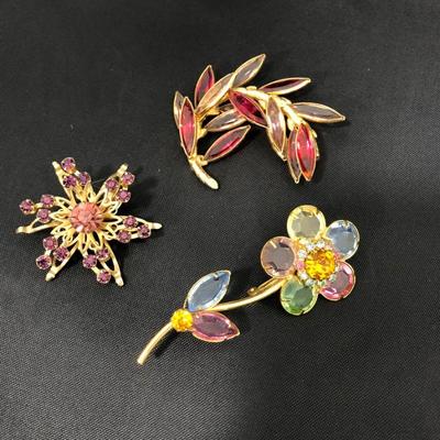 .172. Massive Unmarked Brooch Lot