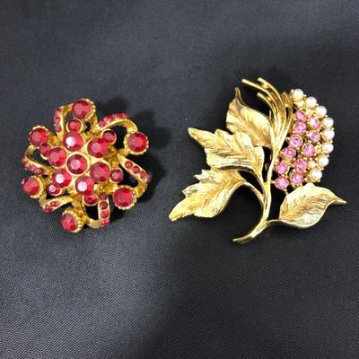 .172. Massive Unmarked Brooch Lot