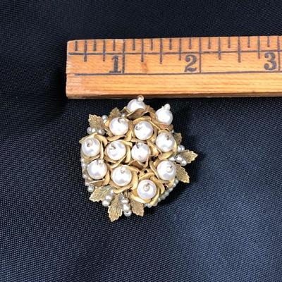 .173. One Dozen Mostly Marked Brooches