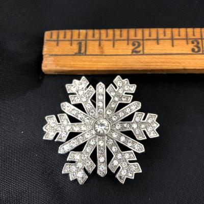 .173. One Dozen Mostly Marked Brooches