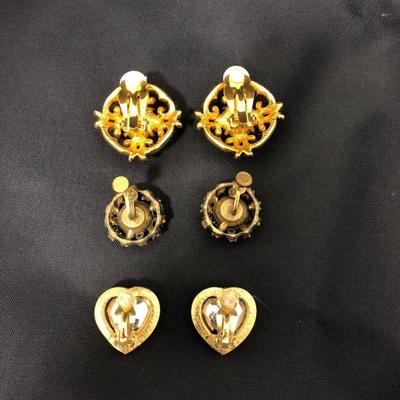 .176. Blue Clip Earrings