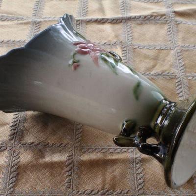 Lot #5: Vintage HULLâ„¢ Handpainted Vase