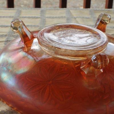 Lot #6: Pair of Vintage Carnival Glass Dishes