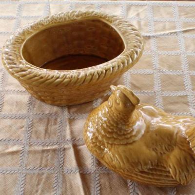 Lot #7: Group of (3) Country Rooster Dishes w/ Lids