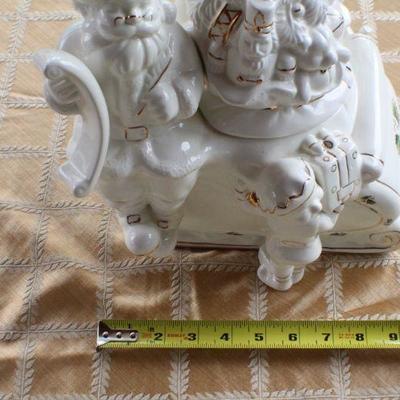 Lot #10: Pair of Vintage Christmas Deco Collectibles (Cookie Jar and Snowglobe)