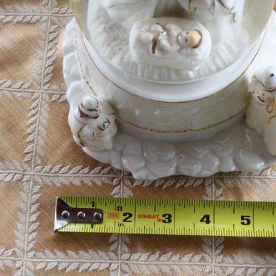 Lot #10: Pair of Vintage Christmas Deco Collectibles (Cookie Jar and Snowglobe)