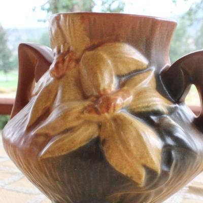 Lot #11: Vintage ROSEVILLEâ„¢ 188-6" Pottery Vase Hand Painted