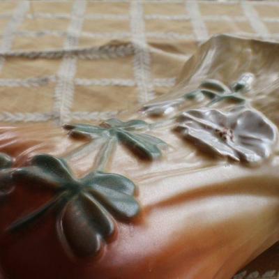 Lot #12: WELLERâ„¢ Pottery Form B-8 Vase