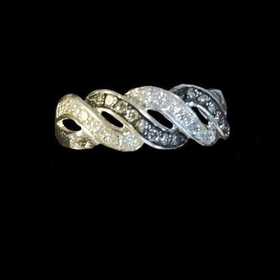 J124: Sterling Affinity Diamonds Ring