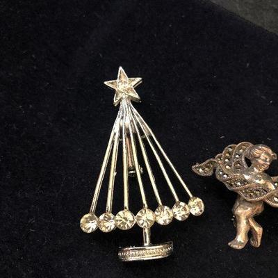 J129: Collection of Christmas Pins and Earrings 1