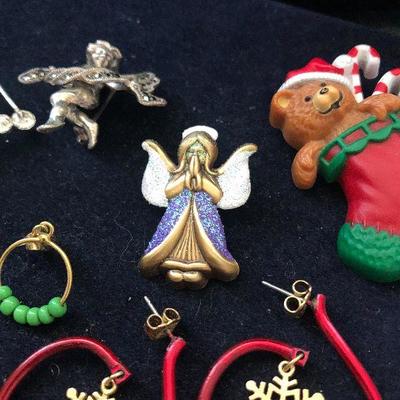J129: Collection of Christmas Pins and Earrings 1