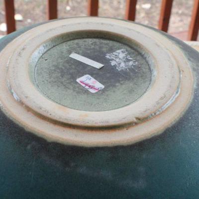 Lot #17: Vintage TOYOâ„¢ Blue Pottery Deco Pot