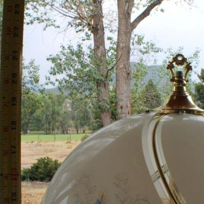 Lot #22: Vintage Touch-Base 3 Stage Table Lamp w/ Glass Shades TESTED A+