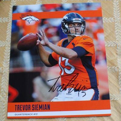 Lot #29: Large DENVER BRONCOS Super Bowl Champions Bundle