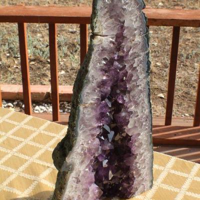 Lot #34: Large Geode Crystal Deco