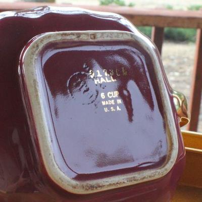 Lot #37: (2) Pier 1â„¢ Serving Trays Gold w/ HALLâ„¢ 6-Cup Teapot