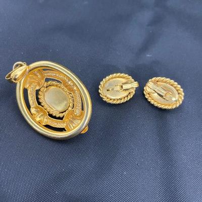 .187. Gold Tone Necklaces