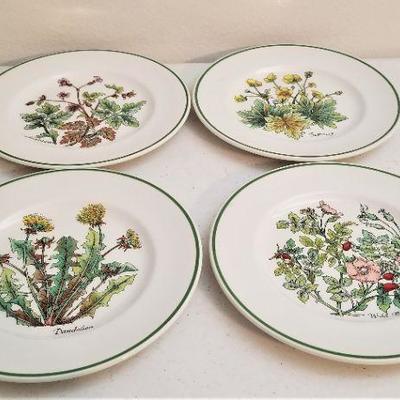 Lot #72  Set of Four Dessert Plates - Tiffany & Co.