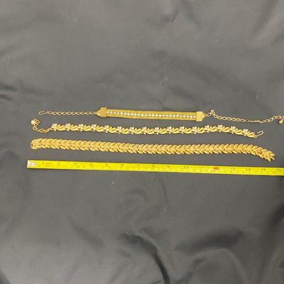 .190. Marked and Unmarked Gold Tone Necklaces