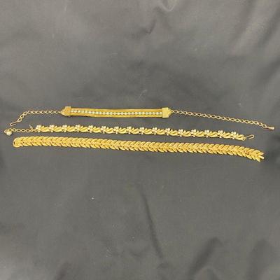 .190. Marked and Unmarked Gold Tone Necklaces