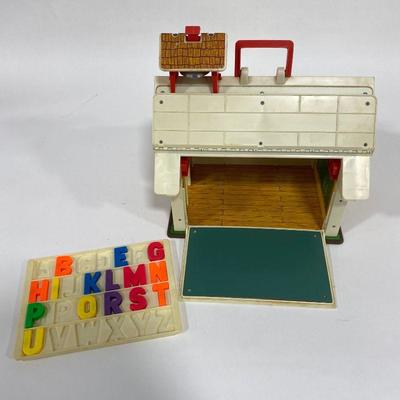 .199. Fisher Price Play Family School