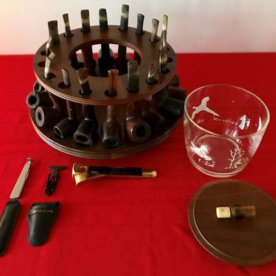 Lot of 18 Vintage Pipes With Wooden Stand