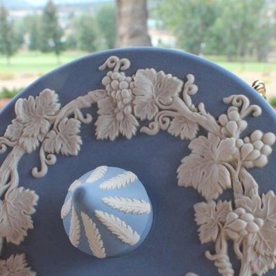 Lot #43: Antique WEDGEWOODâ„¢ Covered Dish 