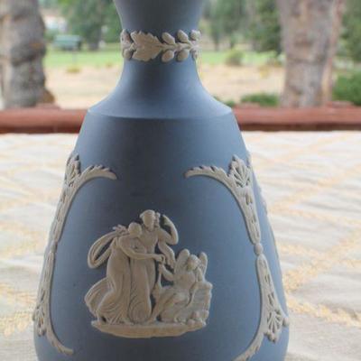 Lot #44: Pair of WEDGEWOODâ„¢ Creations