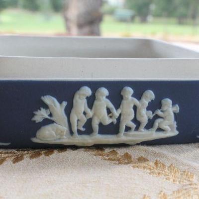 Lot #45: Vintage WEDGEWOOD Cameo Feature Covered Dish w/ 4-Sided Theme