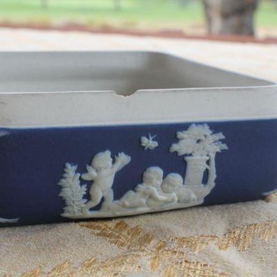 Lot #45: Vintage WEDGEWOOD Cameo Feature Covered Dish w/ 4-Sided Theme