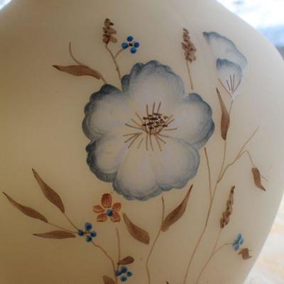 Lot #50: Vintage FENTONâ„¢ Hand Painted SIGNED Artist Glassware Vase