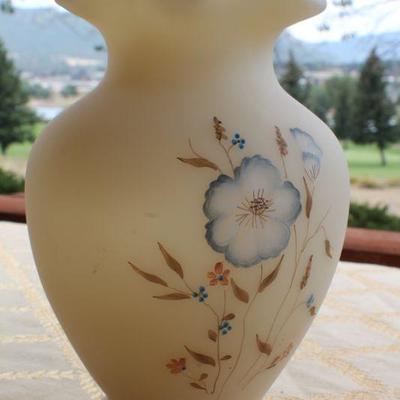 Lot #50: Vintage FENTONâ„¢ Hand Painted SIGNED Artist Glassware Vase