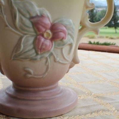 Lot #51: Vintage HULLâ„¢ Pottery Hand Painted Vase