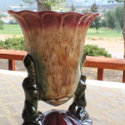 Lot #52: Vintage HULLâ„¢ Pottery Vase