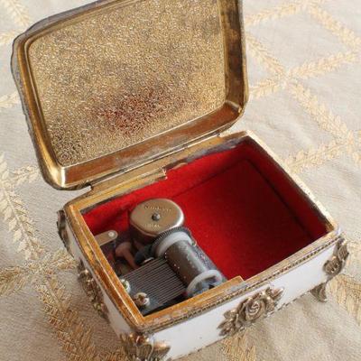 Lot #61: Vintage Music Player Decorative Box Tested A+