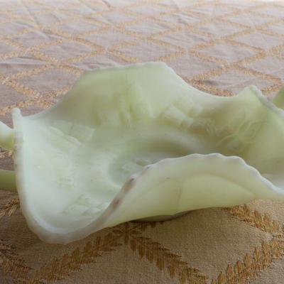 Lot #62: Pair of Vintage Green FENTONâ„¢ Glass Dishes Matching