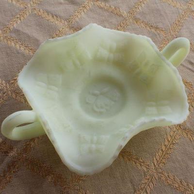 Lot #62: Pair of Vintage Green FENTONâ„¢ Glass Dishes Matching