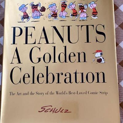 #77   HARD COVER BOOK PEANUTS A GOLDEN CELEBRATION