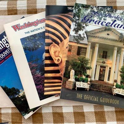 #82   SOUVENIR BOOKLETS TOURIST ATTRACTIONS