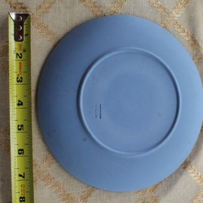 Lot #66: Pair of Vintage WEDGEWOODâ„¢ Creations (Blue Plate and Brown Trinket Box)