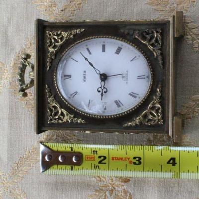 Lot #70: Vintage VETTAâ„¢ Desk Clock UNTESTED
