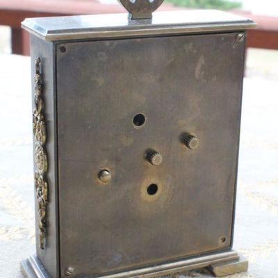 Lot #70: Vintage VETTAâ„¢ Desk Clock UNTESTED