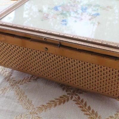 Lot #71: Vintage Mid Century Modern Flower Themed Jewelry/Trinket Box Gold Tone Metal Case