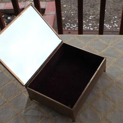 Lot #71: Vintage Mid Century Modern Flower Themed Jewelry/Trinket Box Gold Tone Metal Case