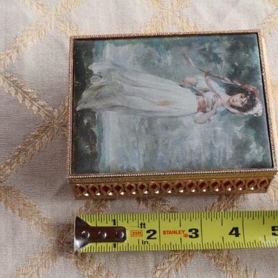 Lot #78: Small Vintage Mid Century Modern JAPAN Padded Fabric Picture Top Jewelry/Trinket MUSIC Box PINKIE by Lawrence Tested A+