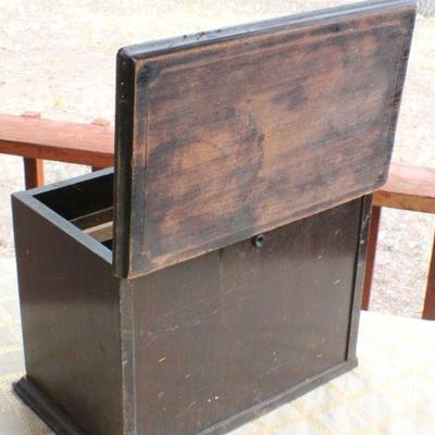 Lot #79: Vintage Early 1900's ADLER-ROYALâ„¢ Box