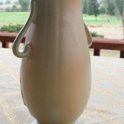 Lot #82: Vintage WELLERâ„¢ Flower Themed Vase
